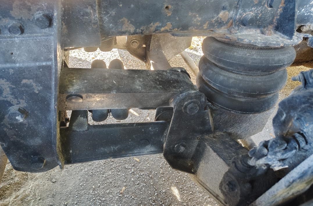 1999 FREIGHTLINER 5-Axle - Image 29